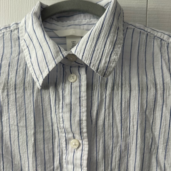 HM Striped Button up - Picture 3 of 6
